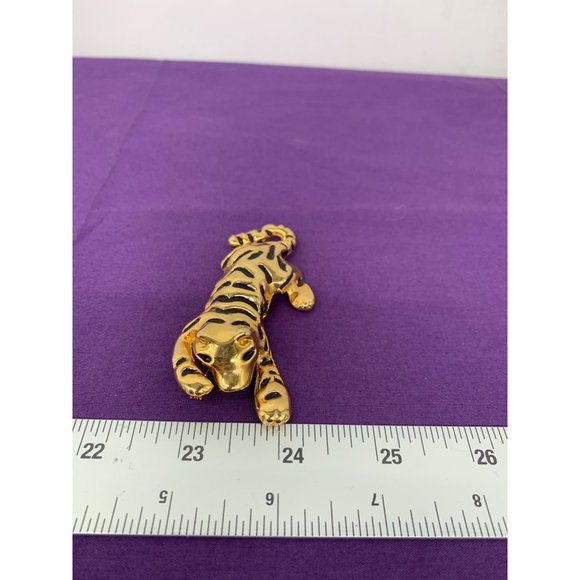 Unmarked Crouching Tiger Broach Pin Large 3.25 Inch Heavy Black Enamel Accents W - Picture 2 of 7